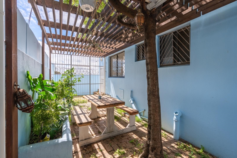 2 Bedroom Property for Sale in Woodstock Western Cape